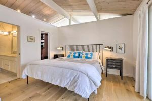 Alquiler Vacacional - Newly remodeled Santa Rosa retreat w/ pool and hot tub!
