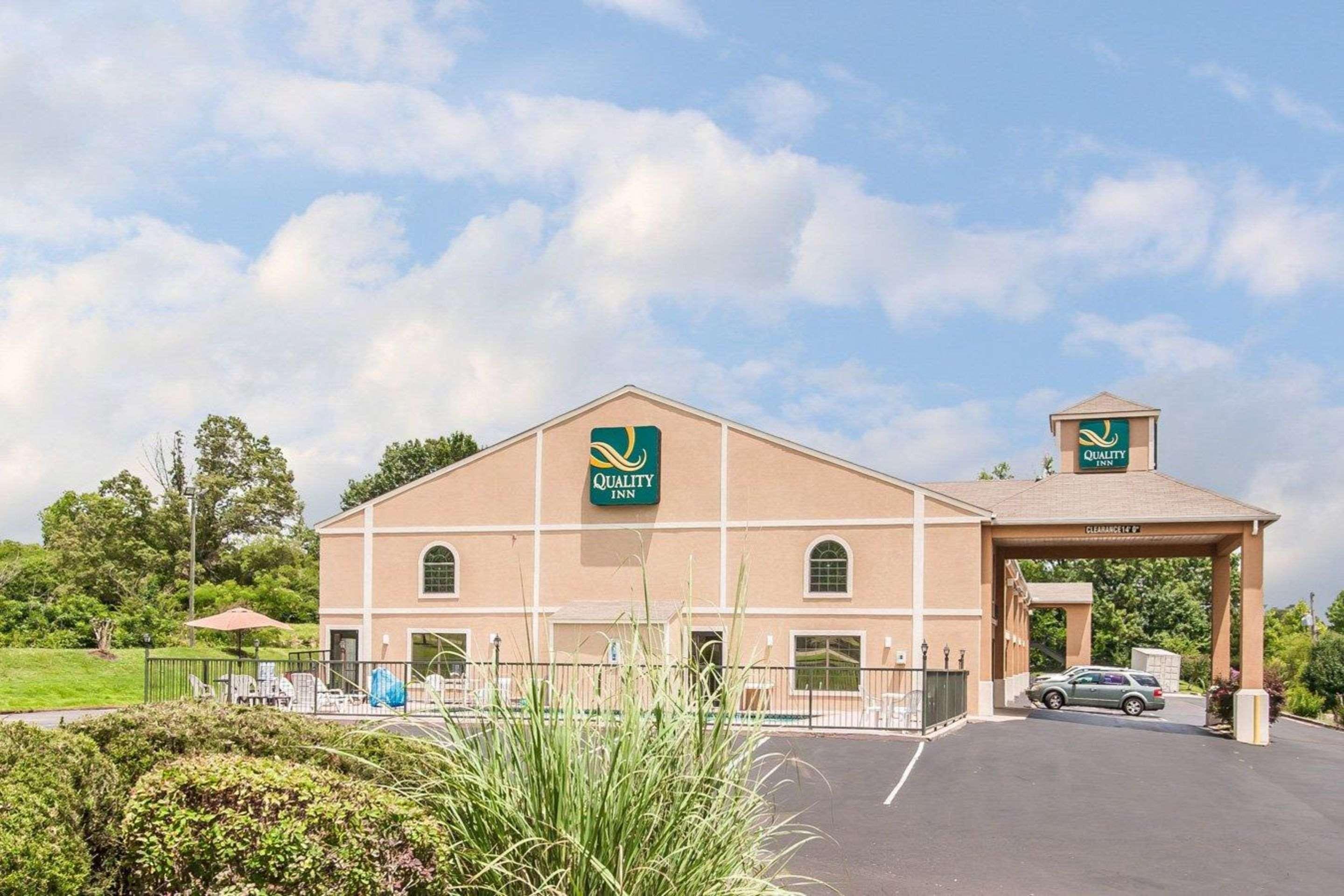 Vista Exterior Quality Inn Savannah South