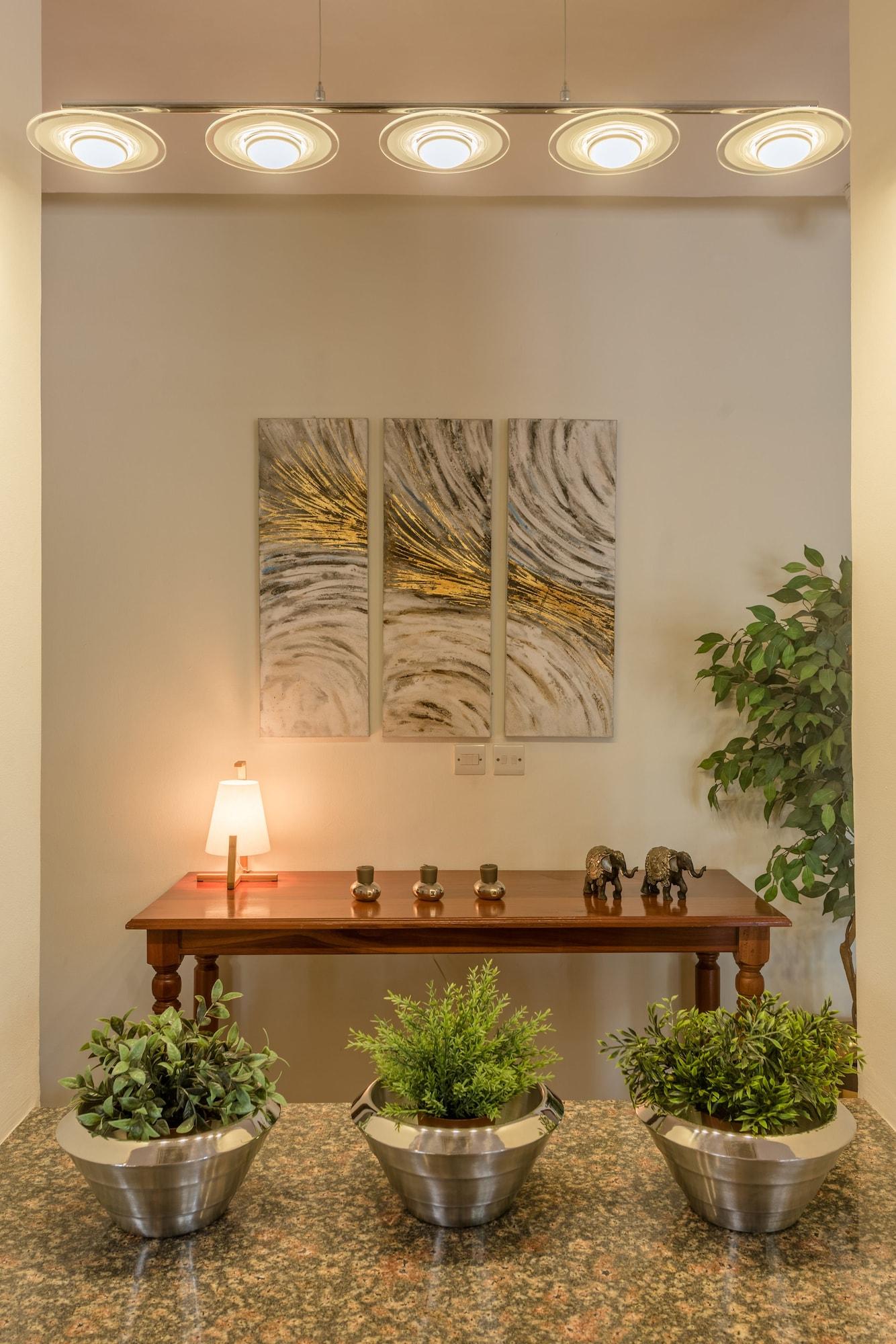 Vista Lobby Sea Cliff Court