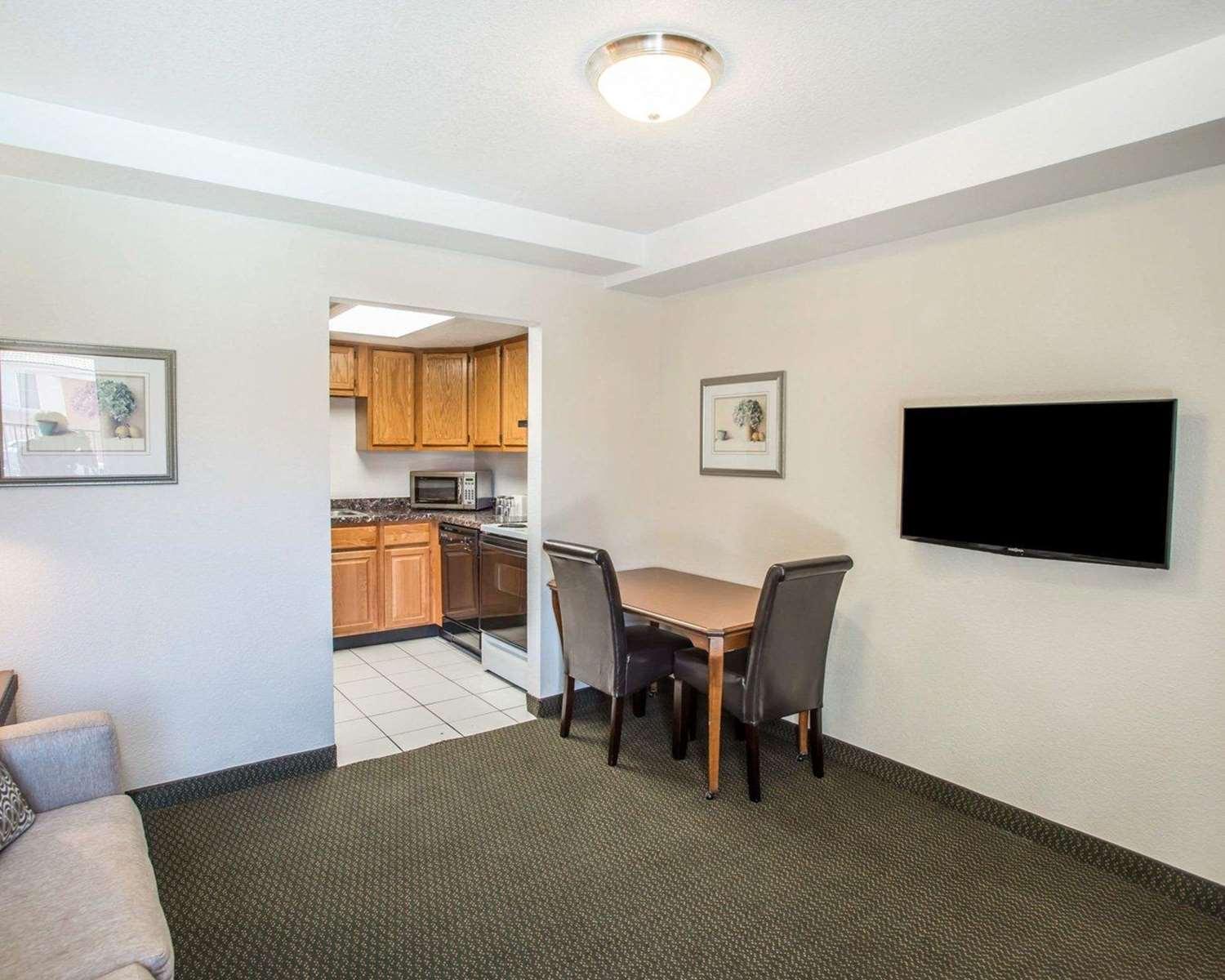 Habitación Rodeway Inn Greeley