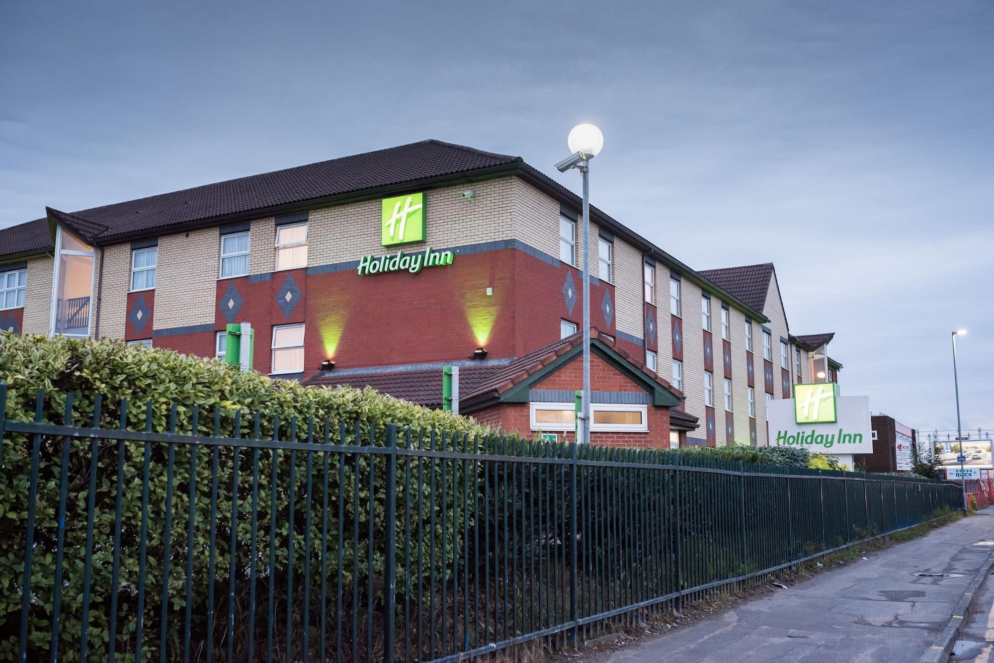 Vista Exterior Holiday Inn Manchester West by IHG