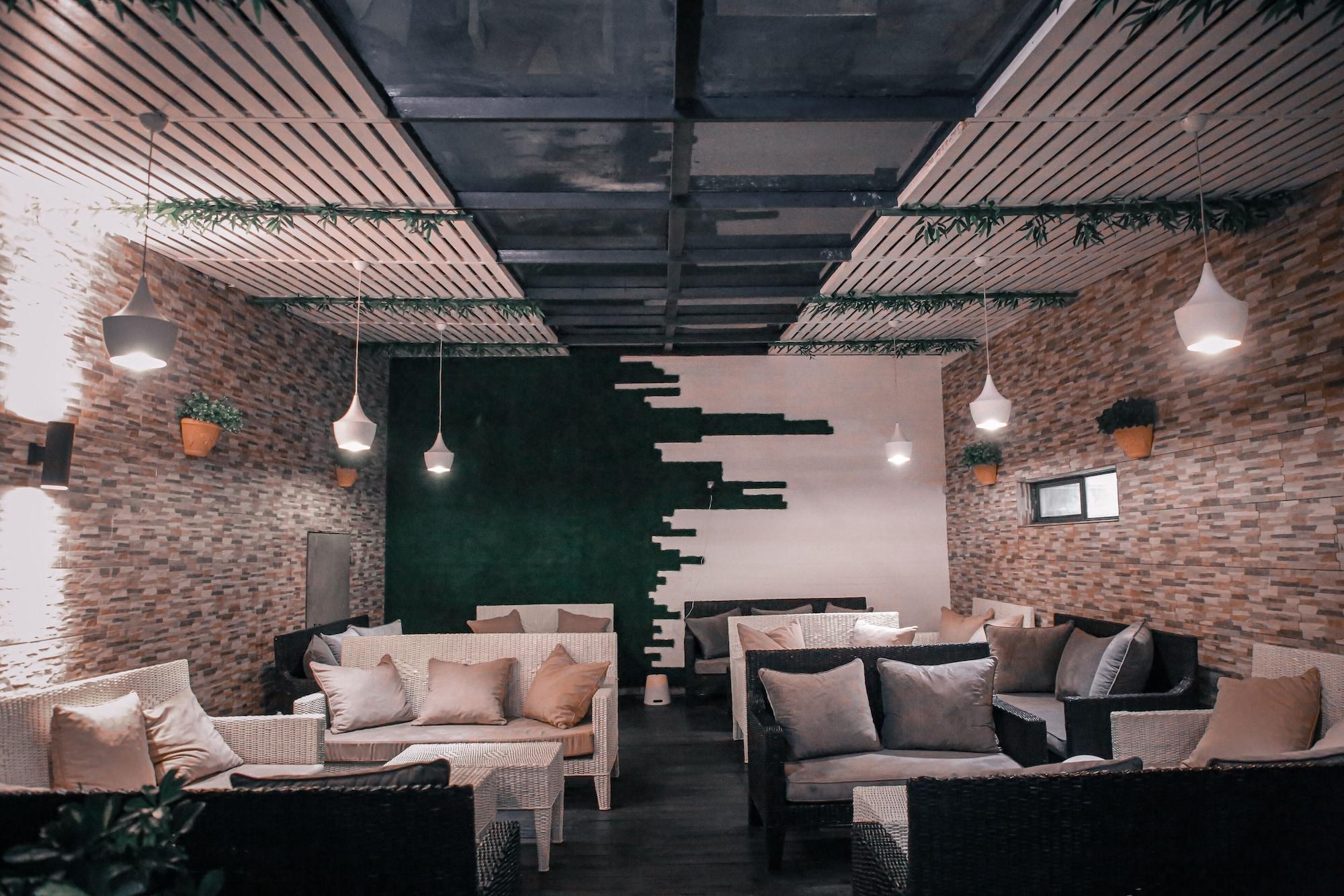 Bar/Salón Platinum Cocotiers Hotel