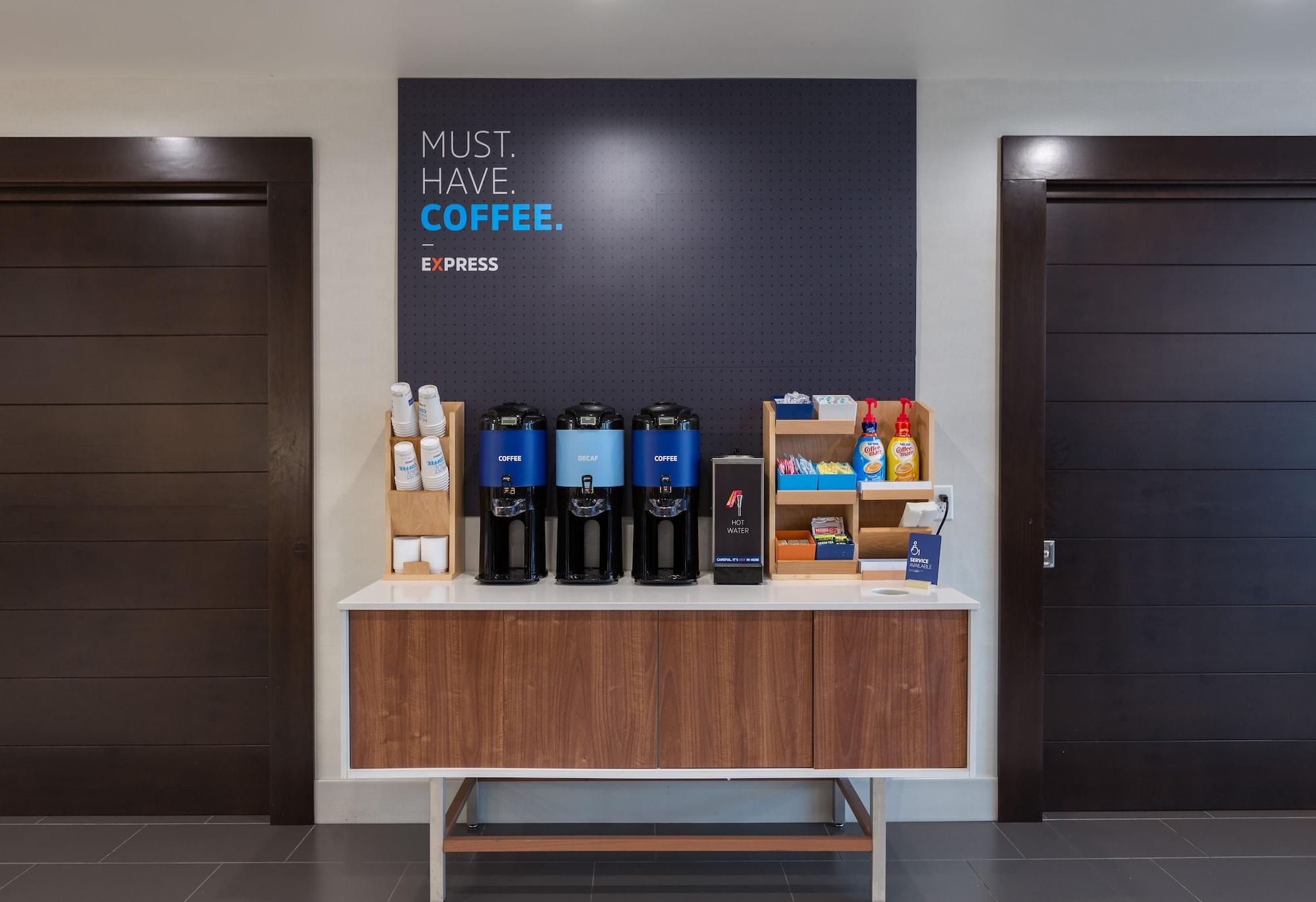 Bar/Salón Holiday Inn Express and Suites San Marcos South by IHG