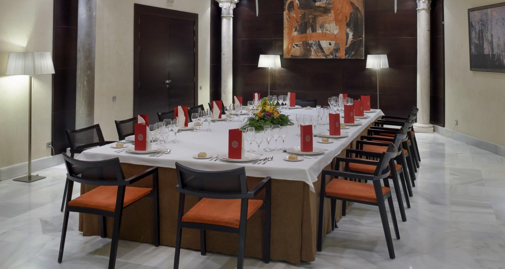 Sala de Reuniones NH Collection Granada Victoria Hotel