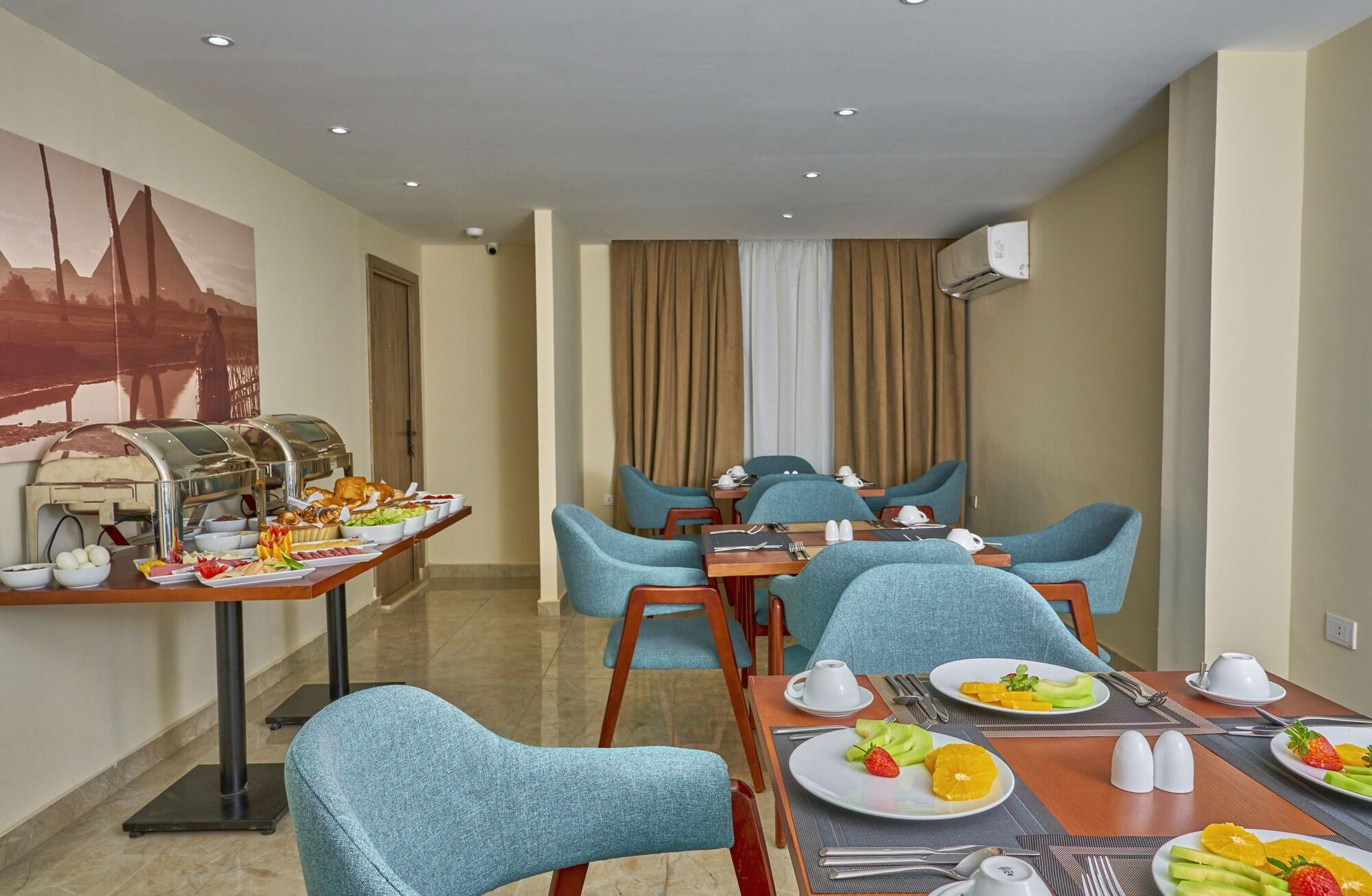 Restaurant Soul Pyramids & Valley Temple View