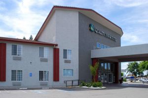 Alojamiento - Quality Inn & Suites Fresno Northwest