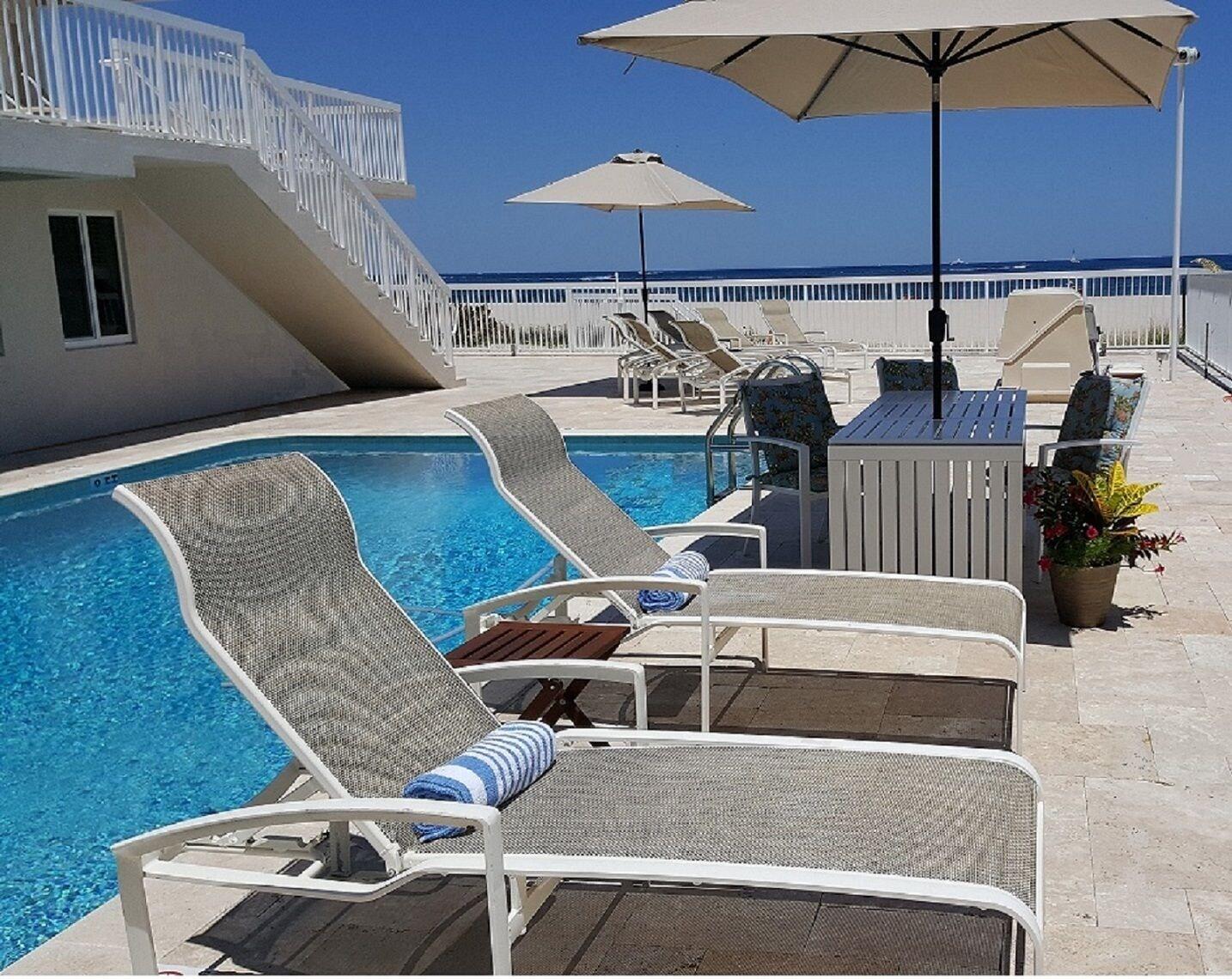 Vista Exterior Le Cabanon Motel