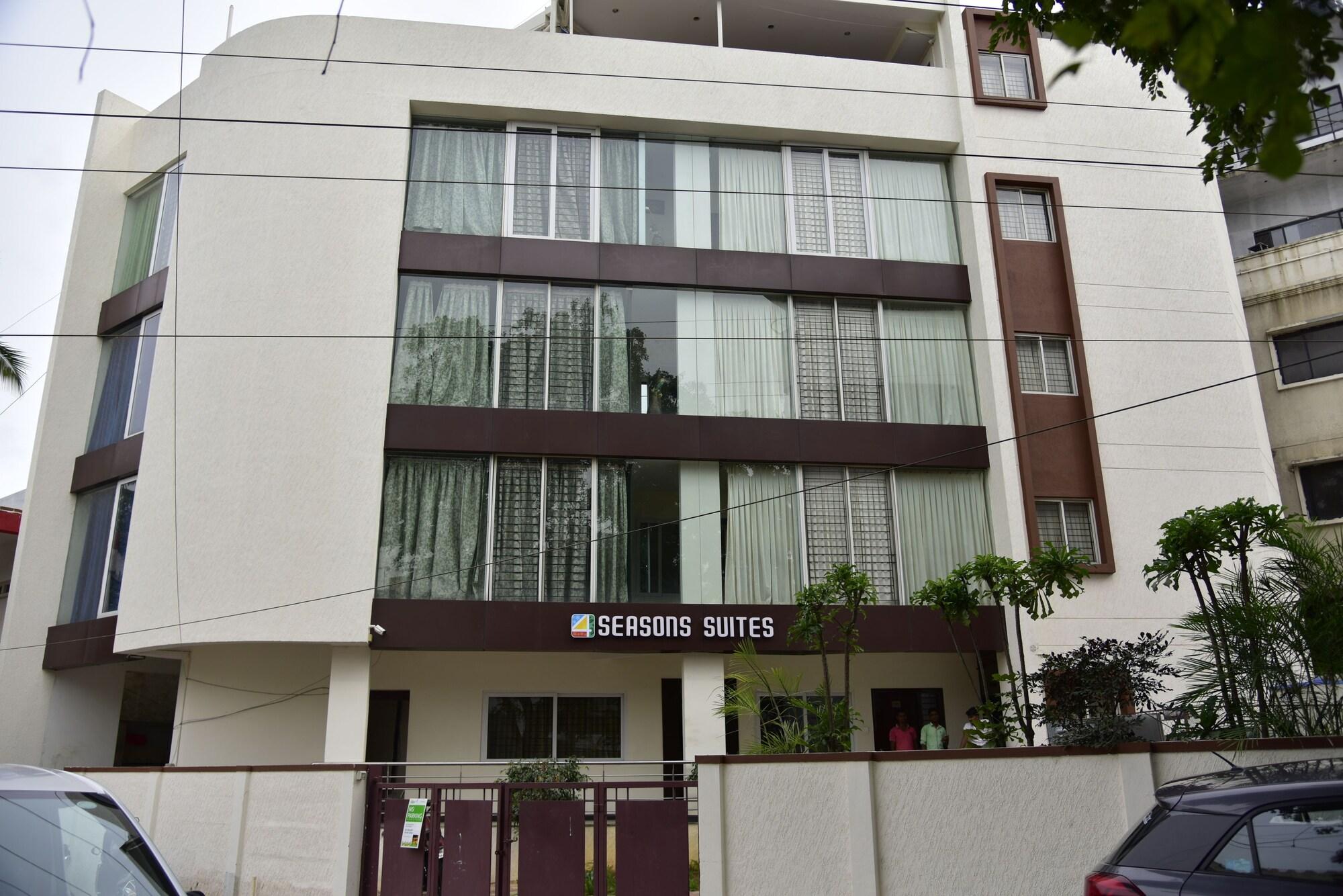 Varios 4 Seasons Suites