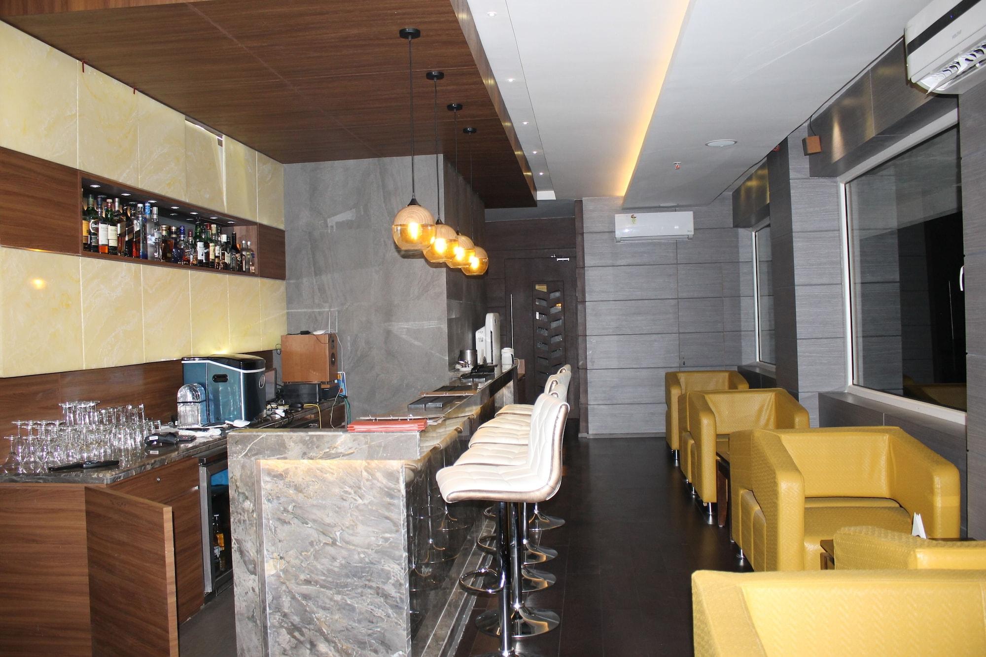 Bar/Salón Hotel Tea County