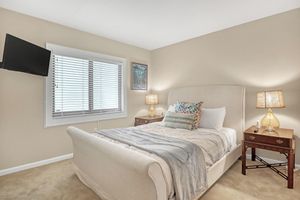 Alquiler Vacacional - Oceanfront with Great Ocean View-Huge Balcony-Pool-Beach Gear-Garage Parking