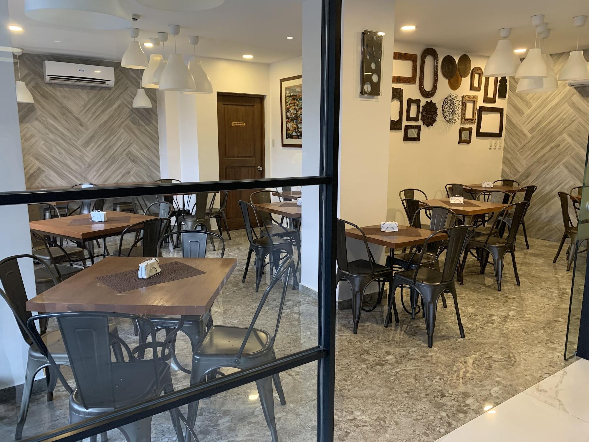 Restaurant Cebu R Hotel - Capitol