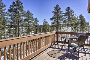 Alquiler Vacacional - Pagosa Springs Vacation Rental w/ Mtn Views!