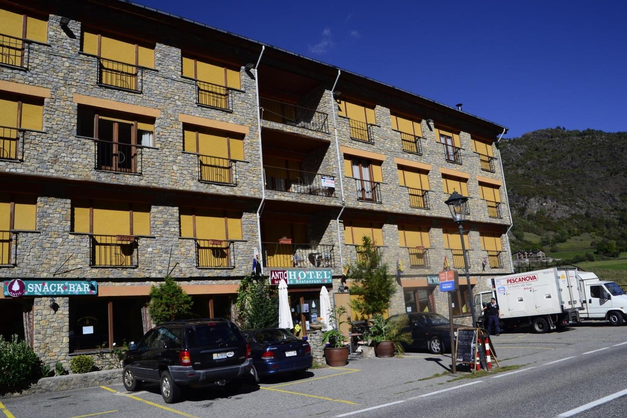 Vista Exterior Hotel Antic