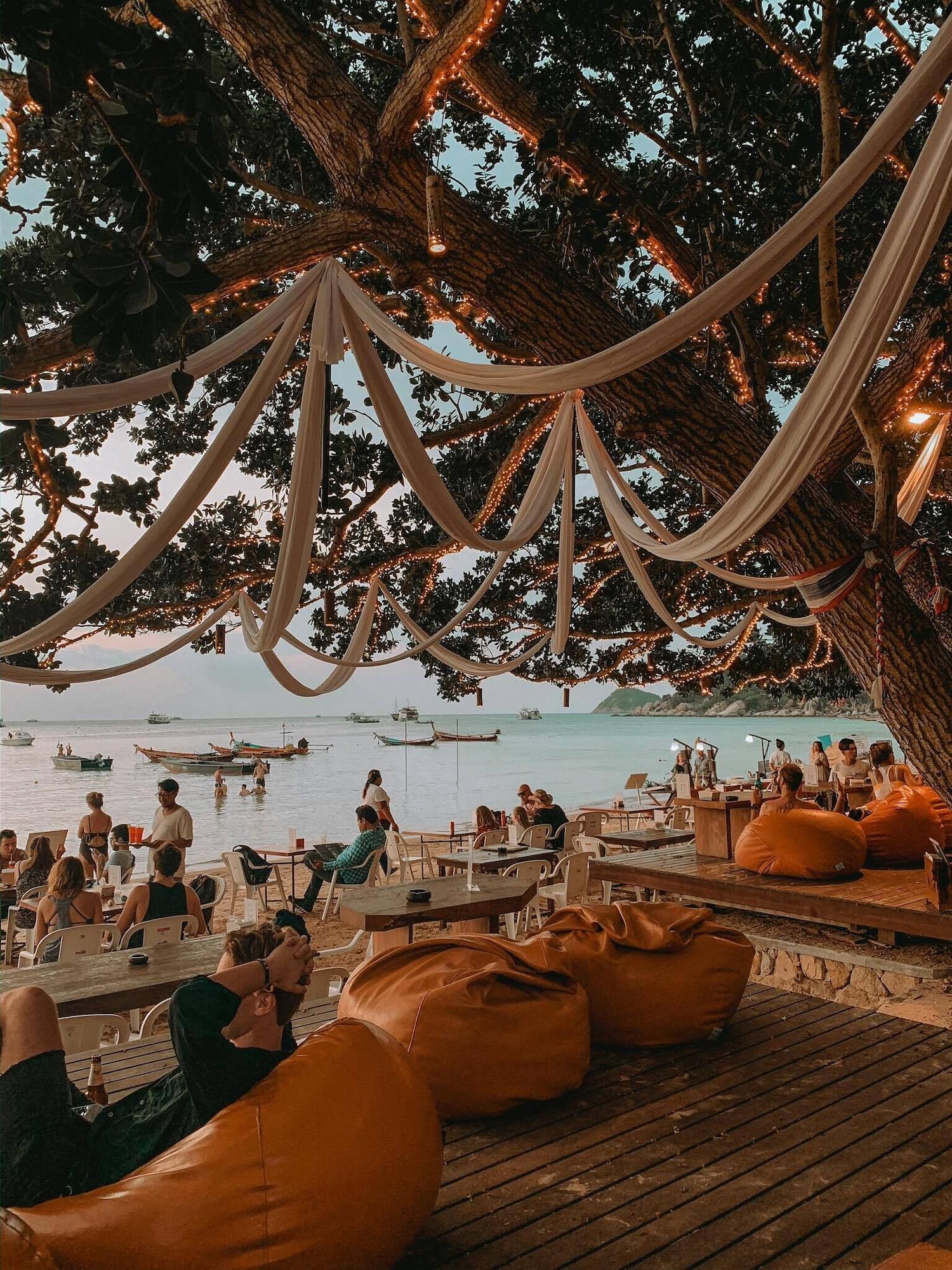 Playa Sairee Hut Resort Koh Tao