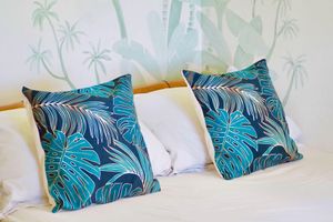 Alquiler Vacacional - Little Diamond Jungle Home, Panoramic Ocean Views, 2 Verandas &Tropical Garden