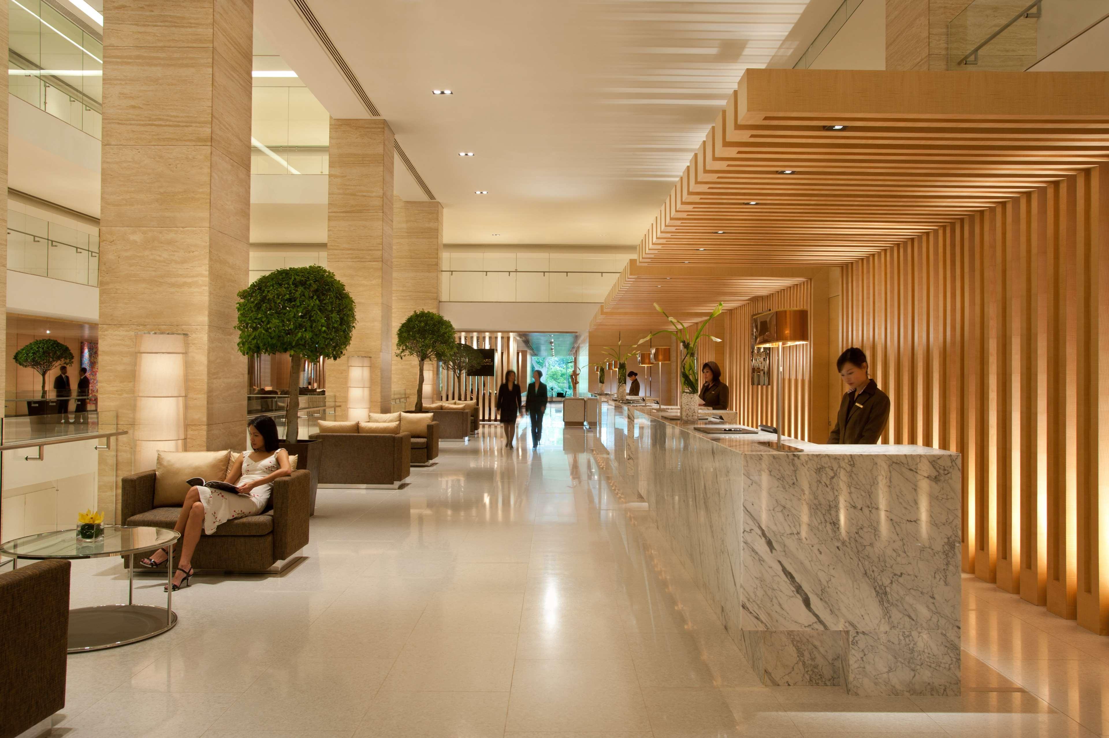 Vista Lobby DoubleTree by Hilton Hotel Kuala Lumpur