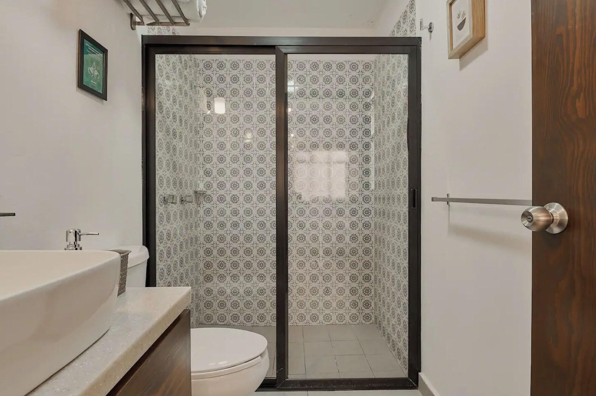 Equipamiento de Habitación CENTRICO LIVE C603