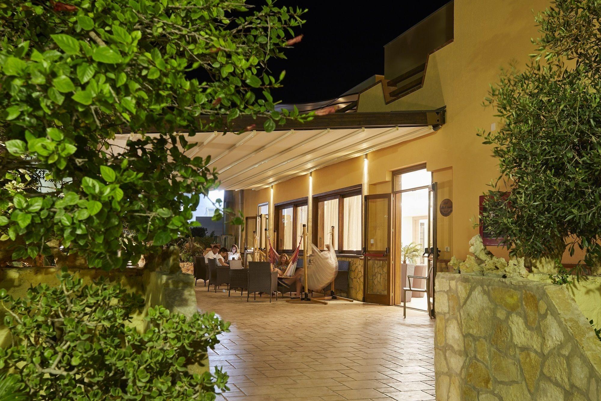 Vista Exterior Hotel Alba D'Amore
