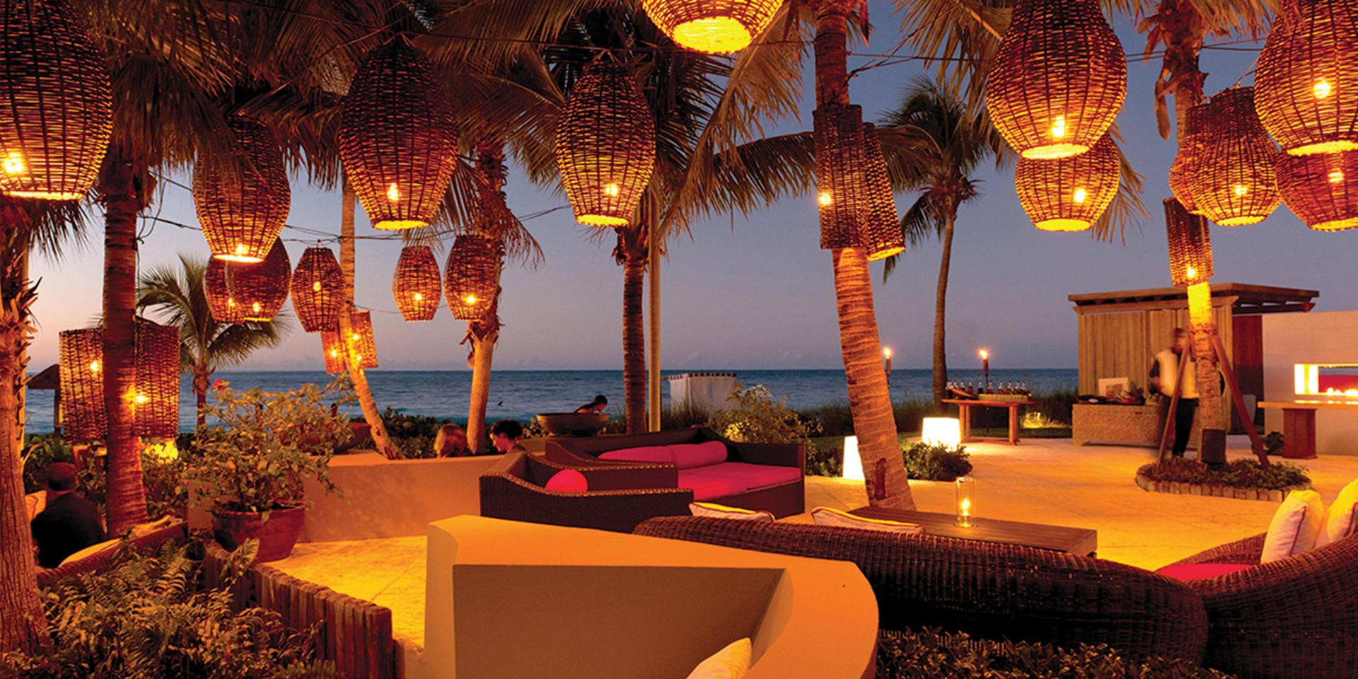 Bar/Salón Grace Bay Club