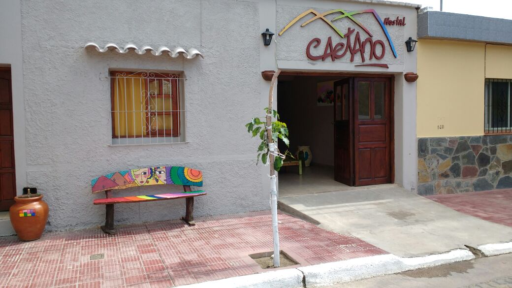 Vista Exterior Caetano Hostal