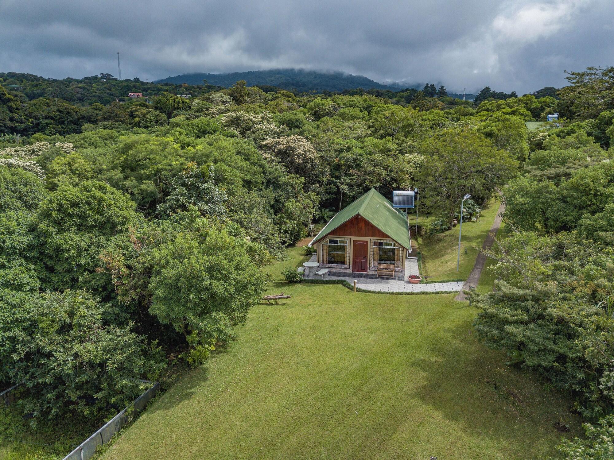 Vista Exterior Hotel de Cabañas Valle Campanas
