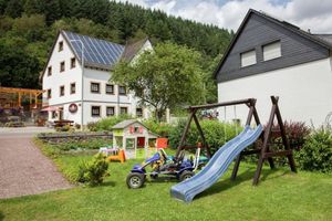 Alquiler Temporario - Stylish Apartment in Merschbach near Forest