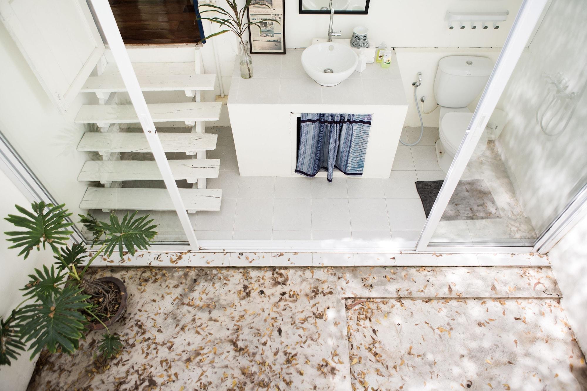 Equipamiento de Habitación Arthit-Tara