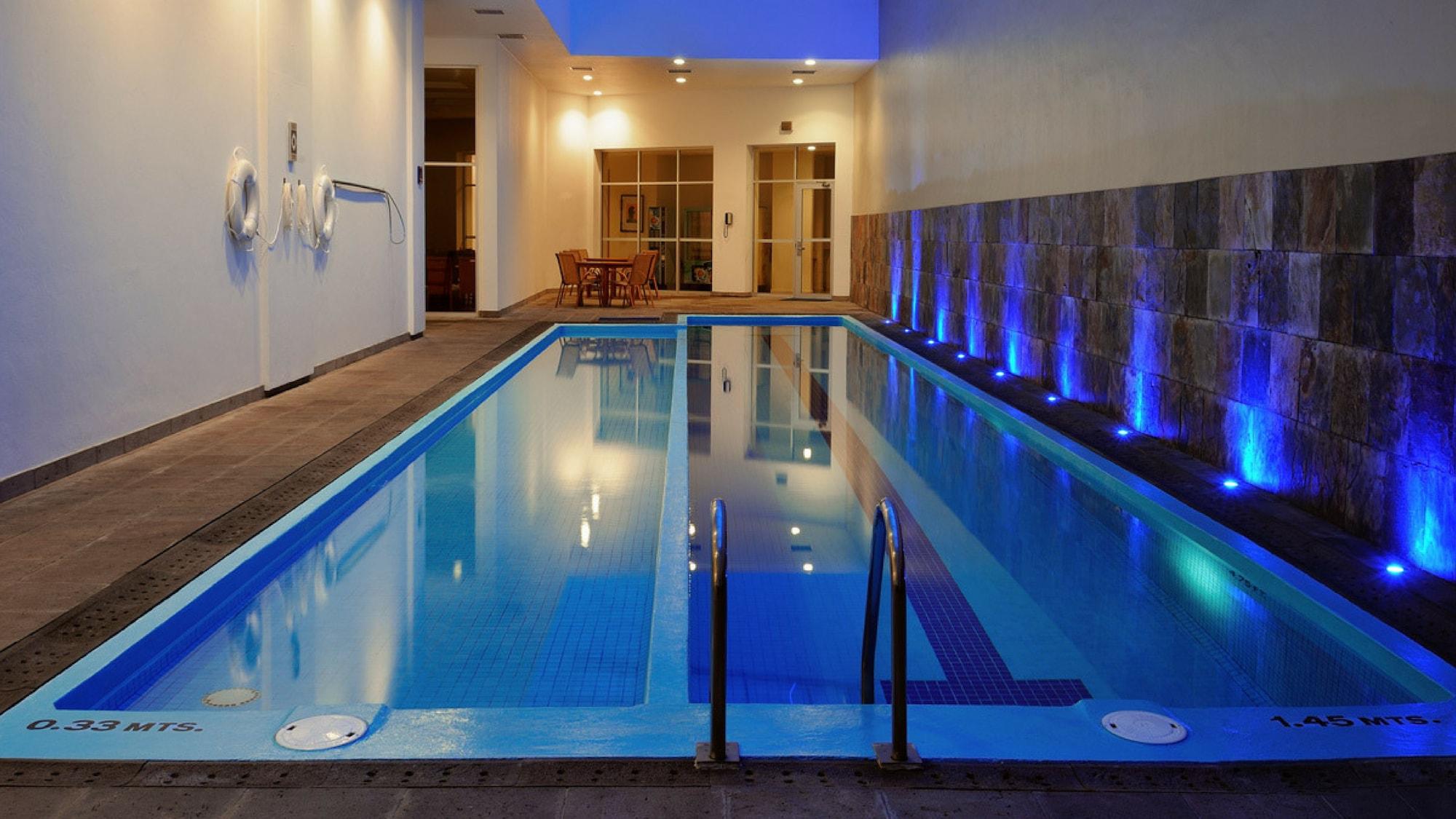 Vista Piscina Holiday Inn Express Puebla