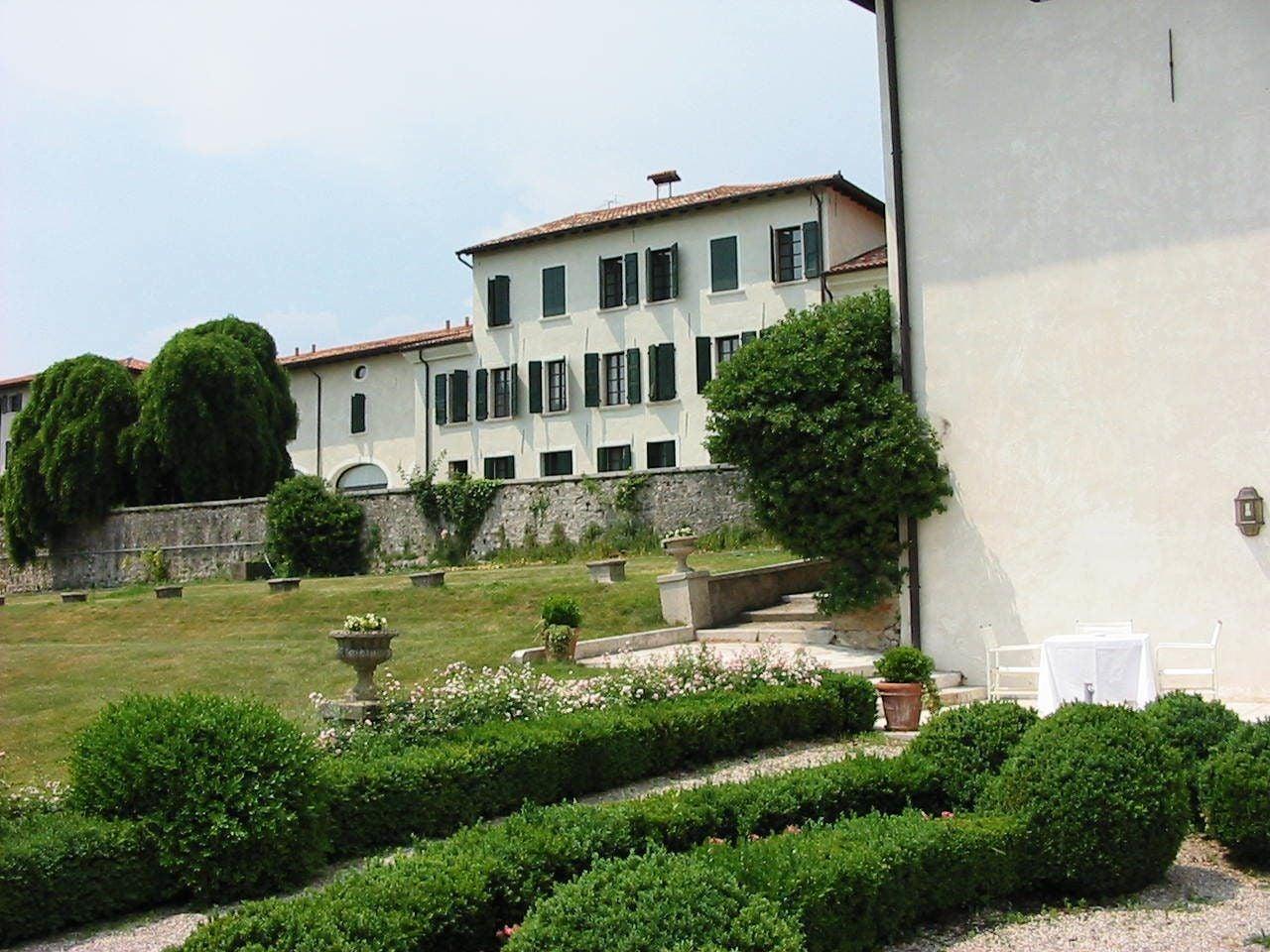 Vista Exterior Hotel Villa Policreti