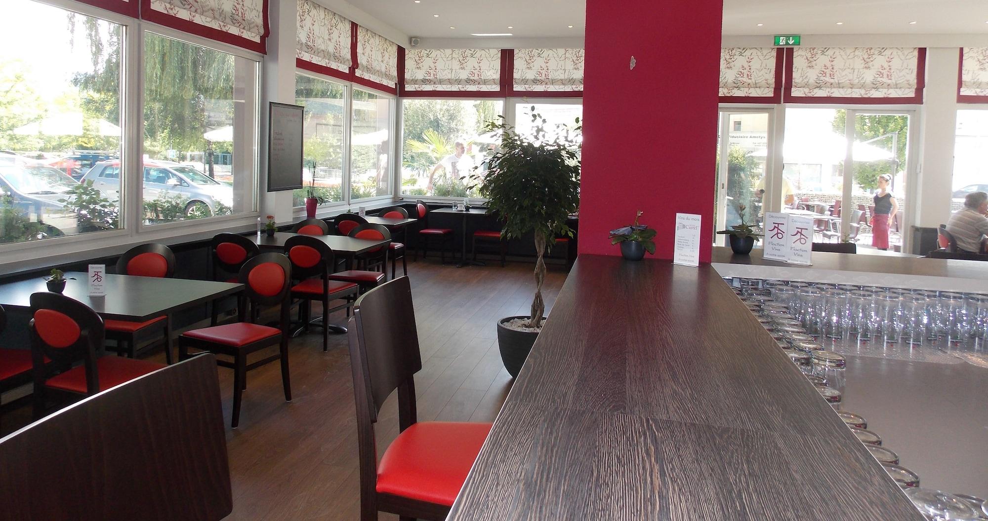 Bar/Salón Hotel Castel