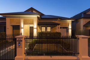 Alquiler Vacacional - In the Heart of Glenelg at Gordon St Villas