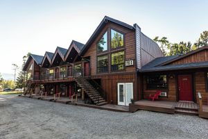 Alojamiento - Jasper Gates Resort and RV