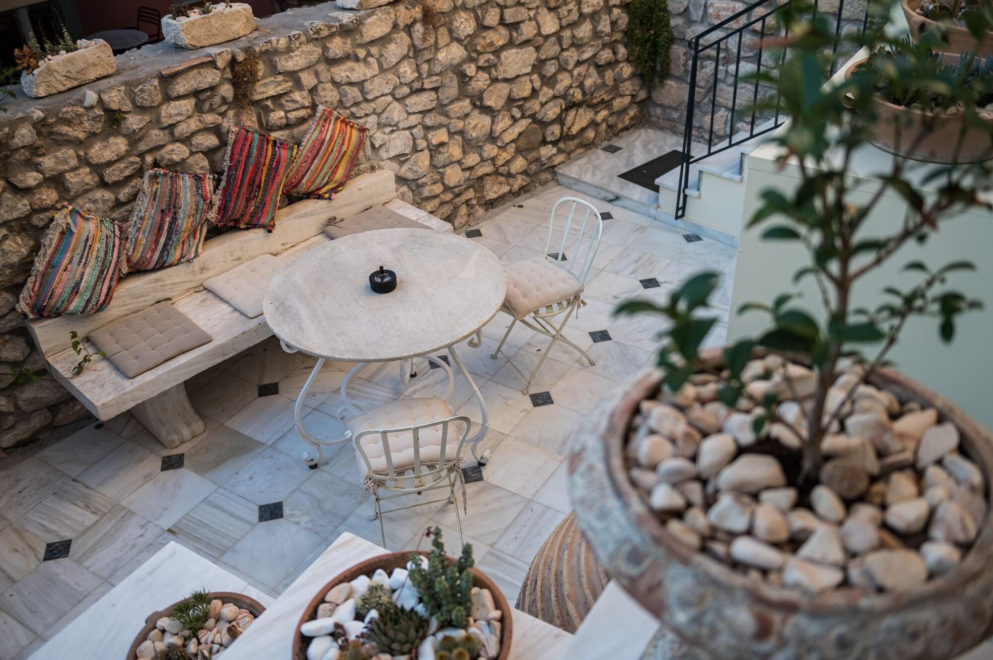Vista Exterior Silo Luxury Rooms