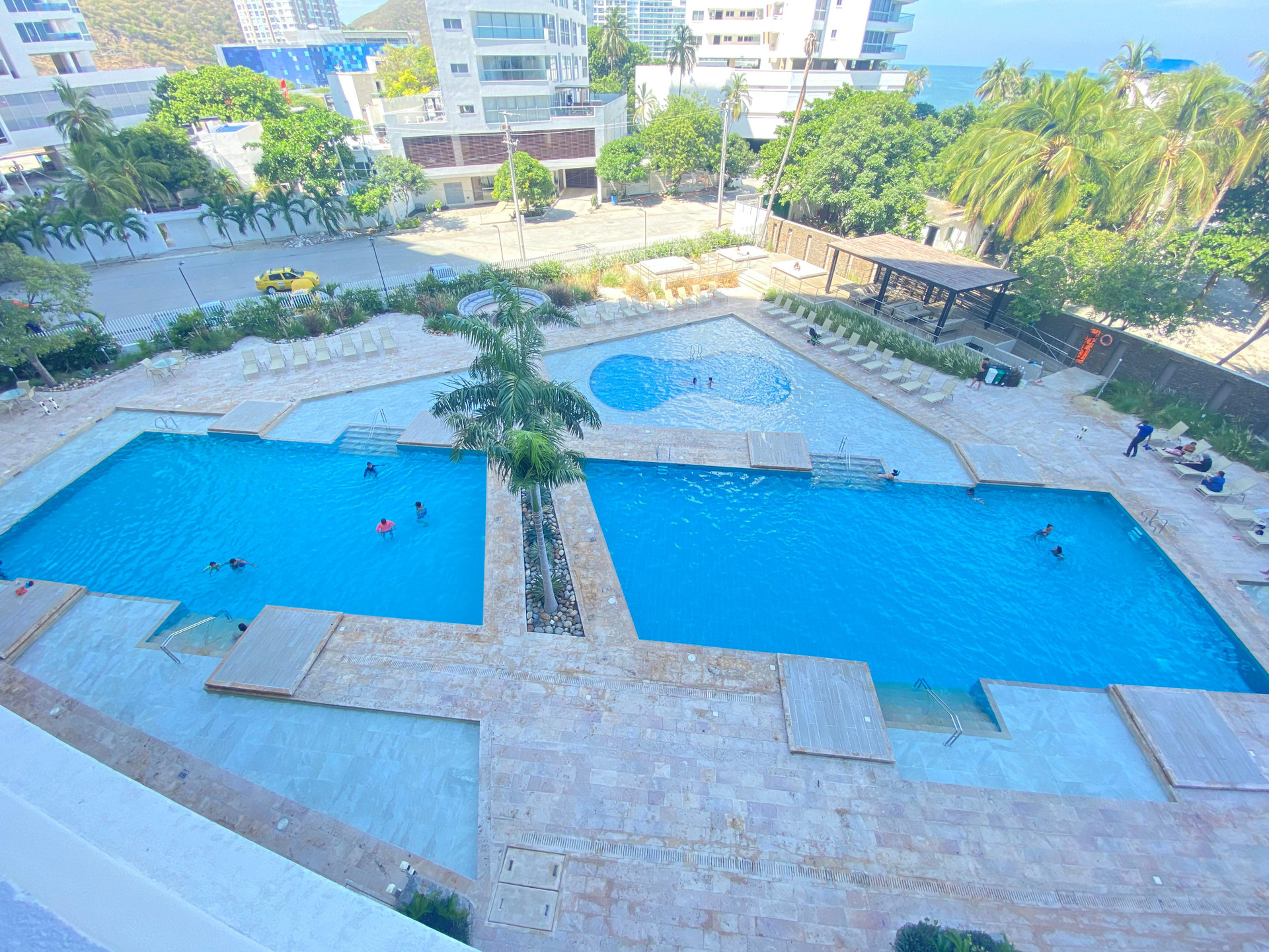 Hotel Apartasuites Reserva del Mar  Cerca al Mar by SOHO