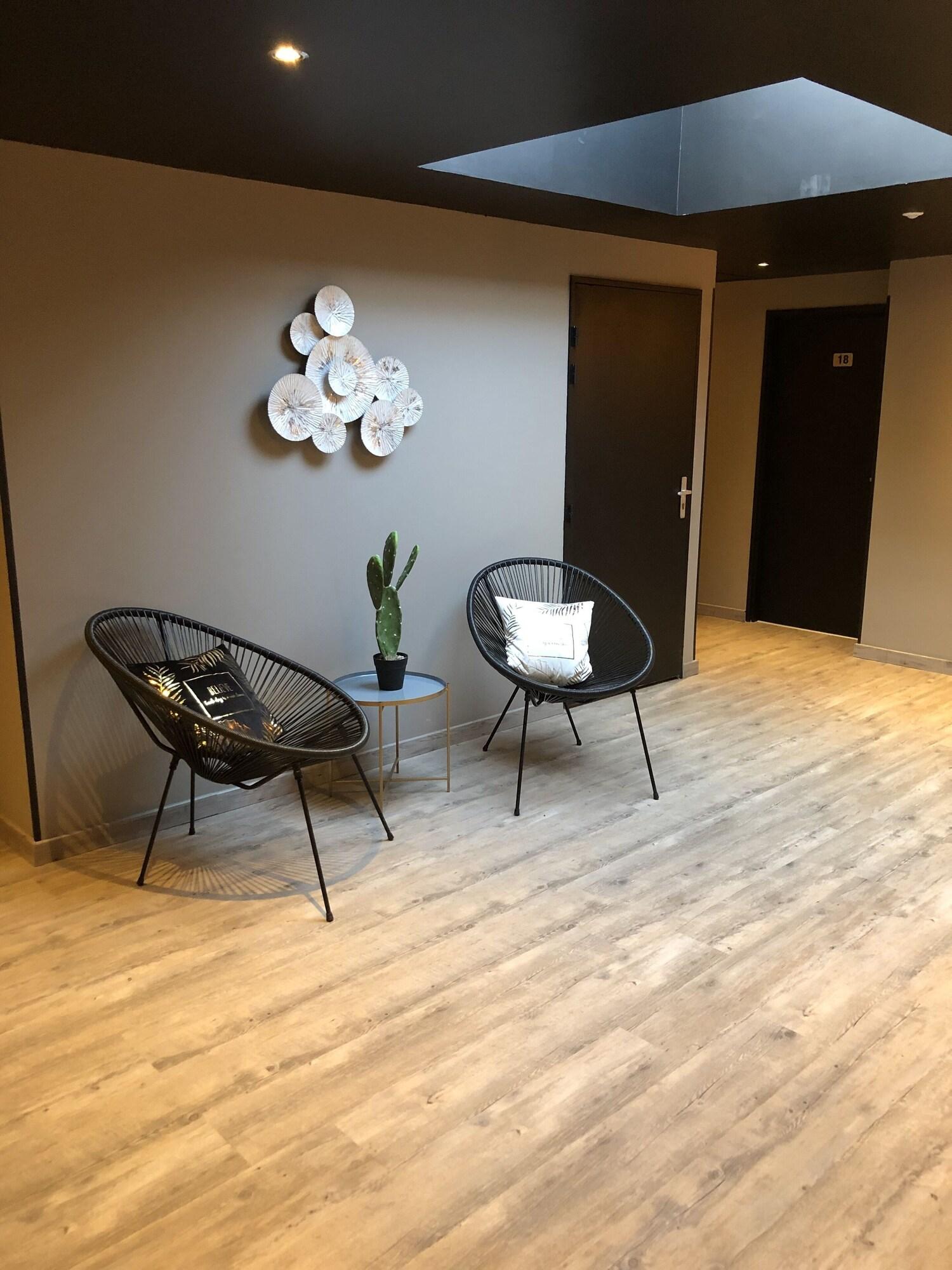 Vista Lobby Home Place