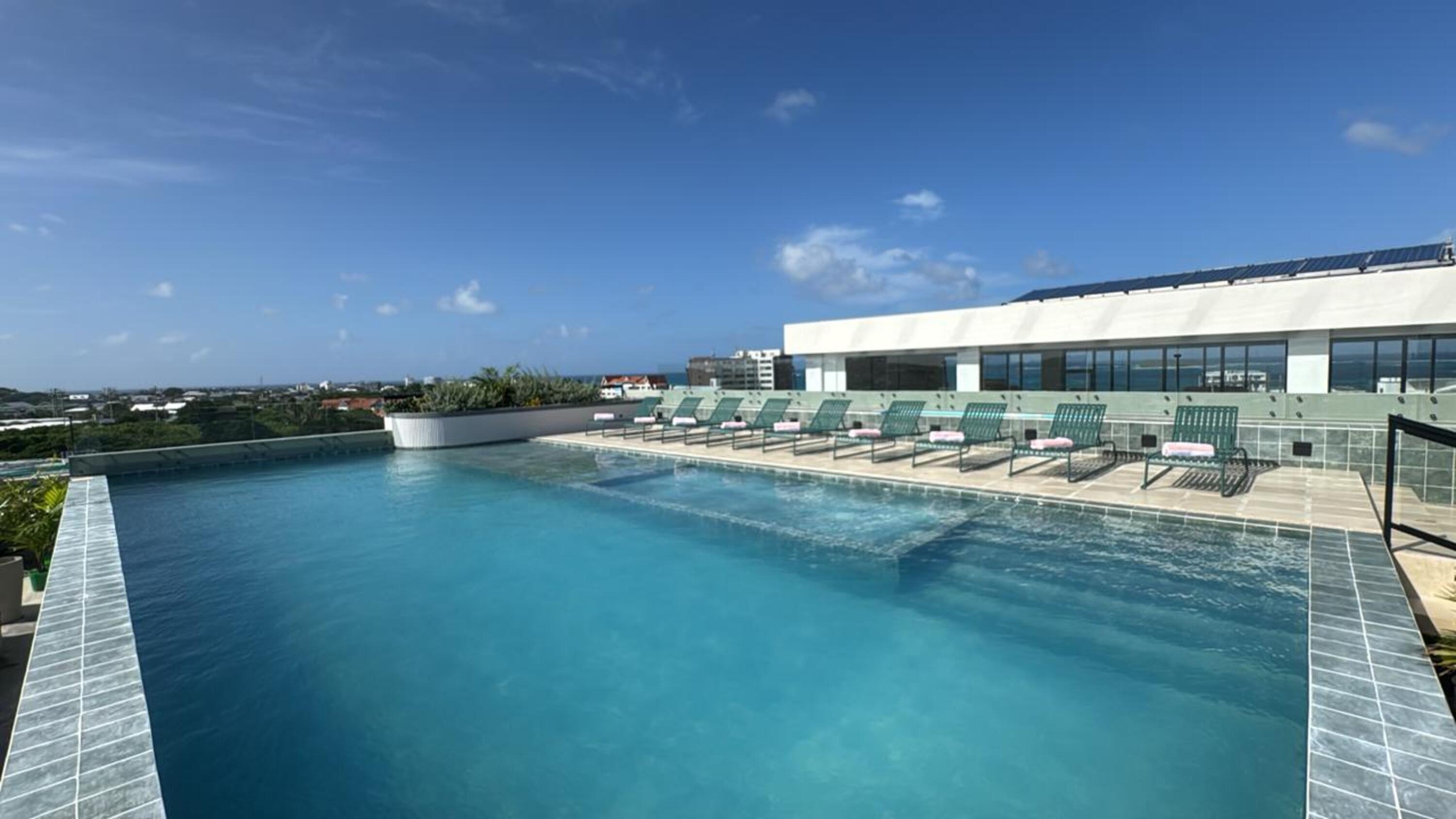 Vista Piscina Zapadilly Tree Hotel