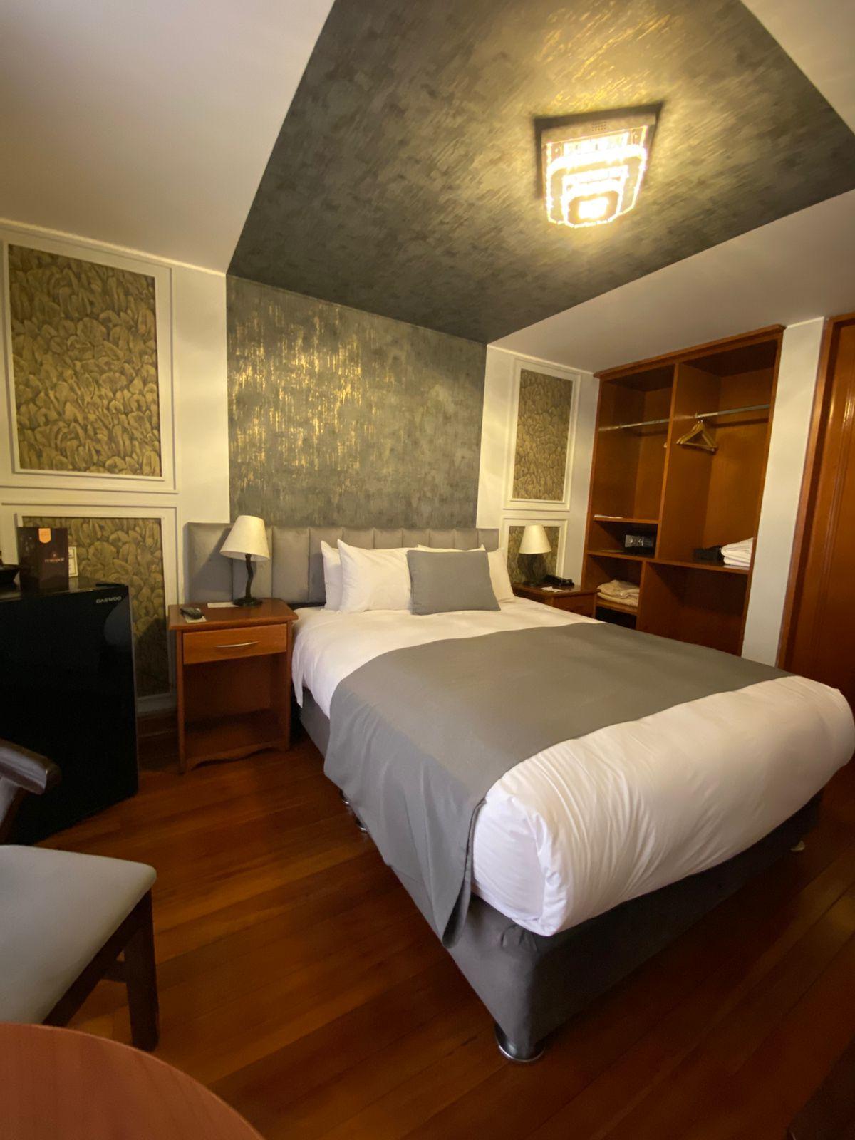 Camas Hotel Fundador