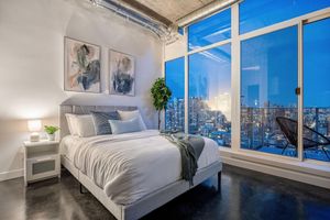 Aluguel por temporada - Studio Just Steps from Stampede Park: Luxury Living