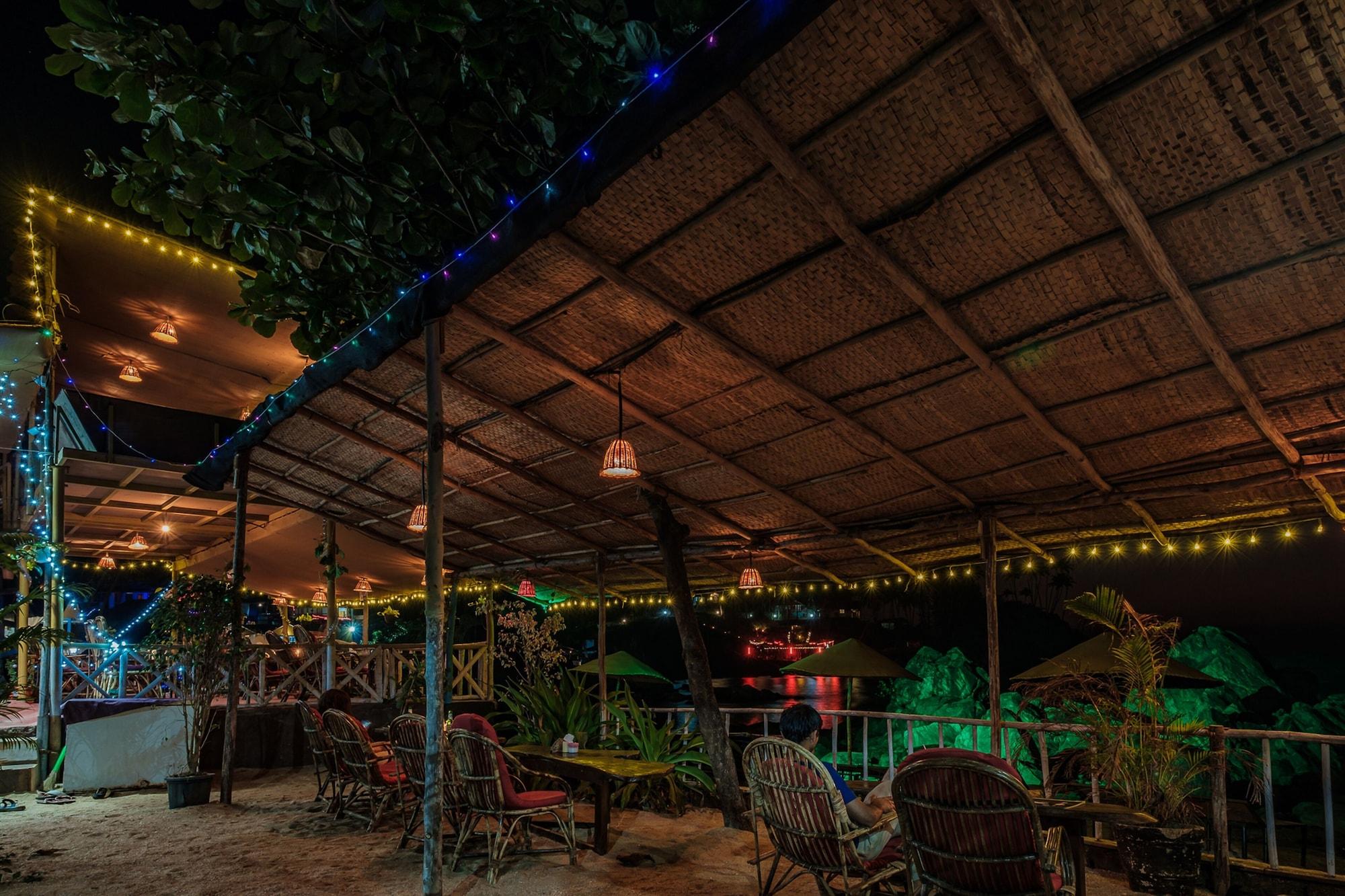 Bar/Salón Bridge N Tunnel