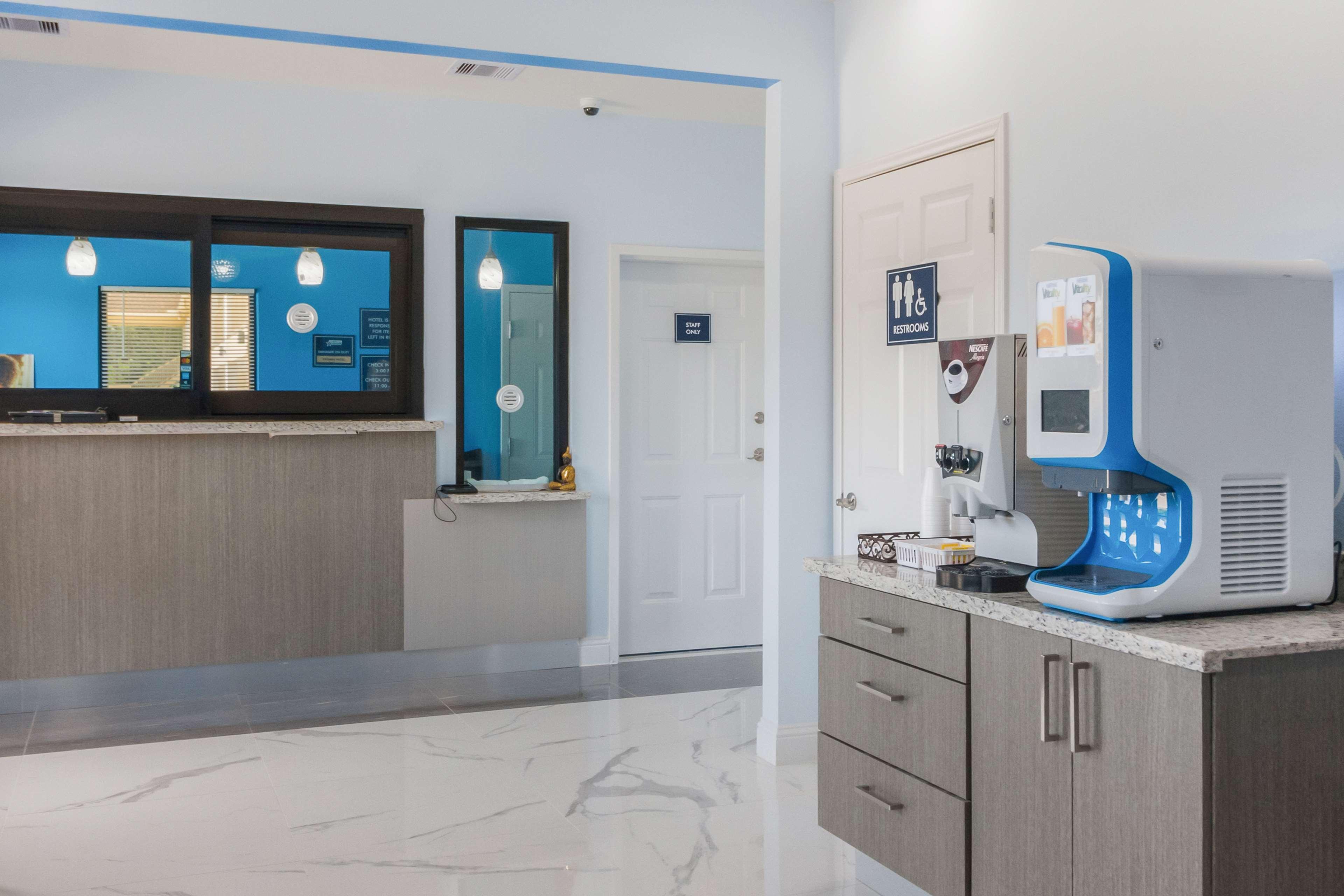 Vista Exterior Americas Best Value Inn Aldine Westfield