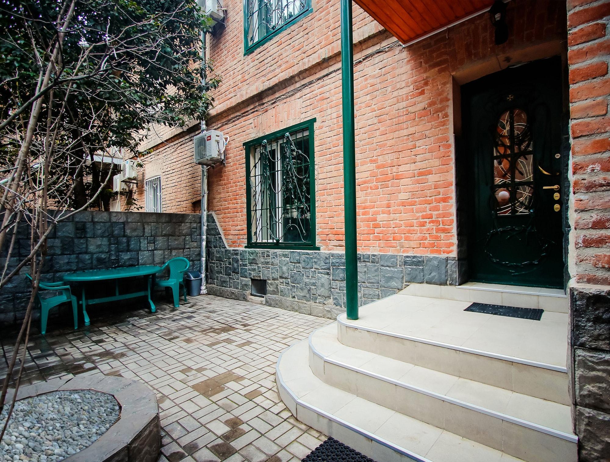 Vista Exterior Hotel Toma's House