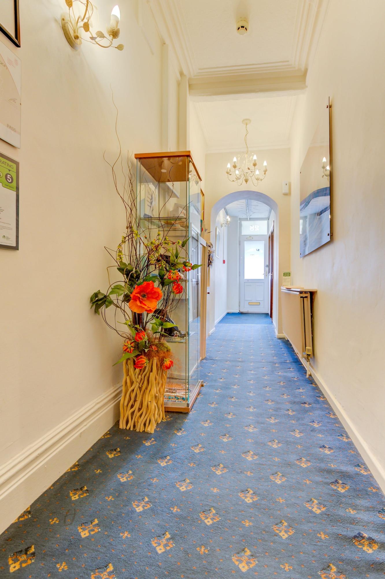 Vista Lobby The Strathdon
