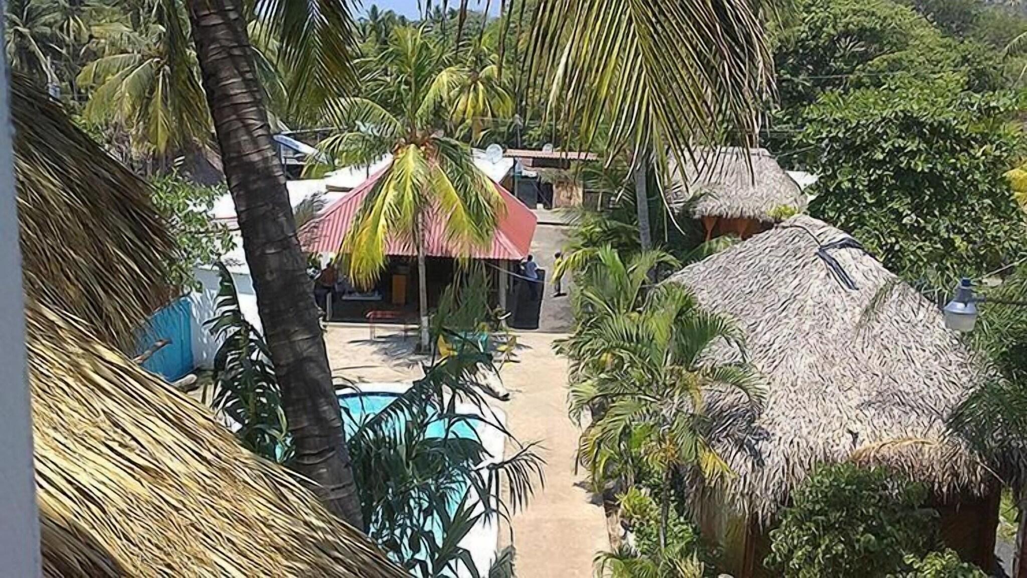 Vista Exterior Hotel Tunco Lodge Village