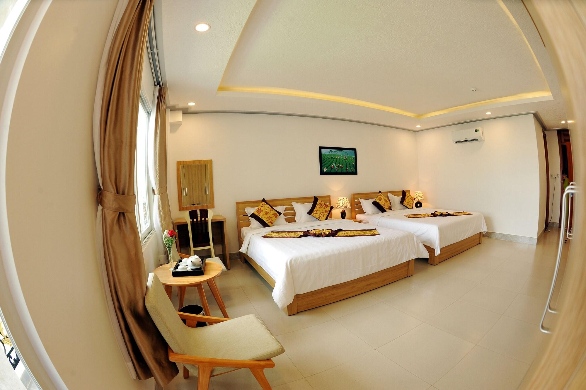 Varios Tam Chau Luxury Hotel