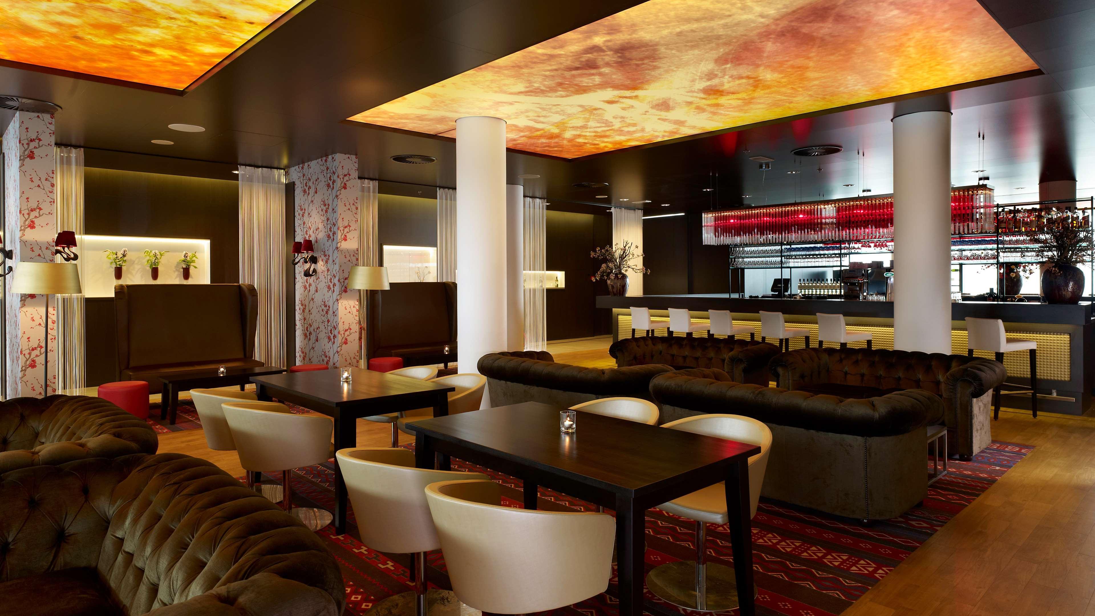 Bar/Salón Park Plaza Amsterdam Airport