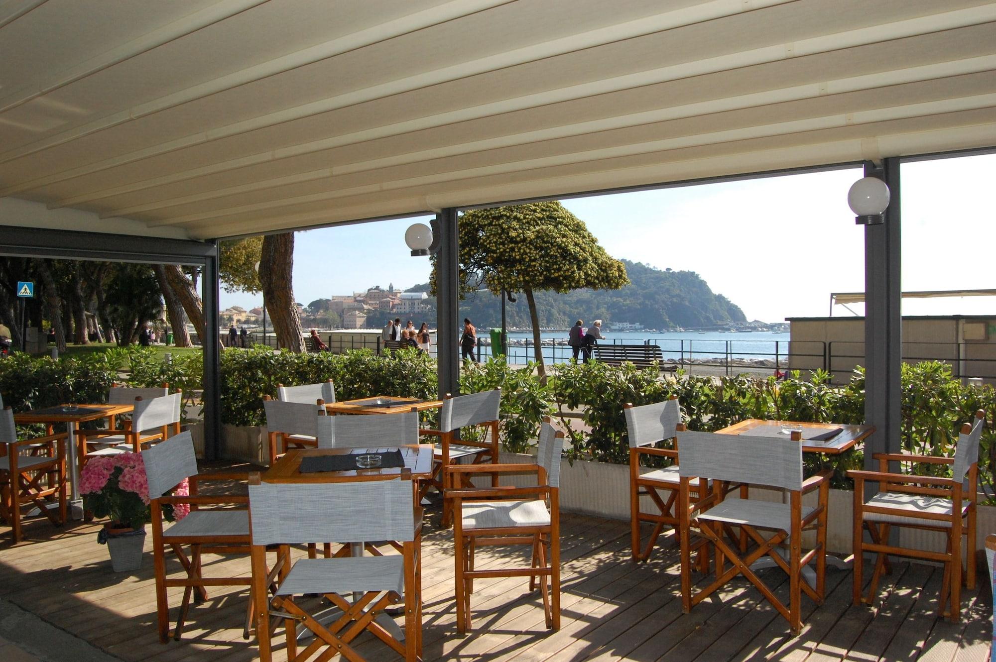 Bar/Salón Hotel Celeste