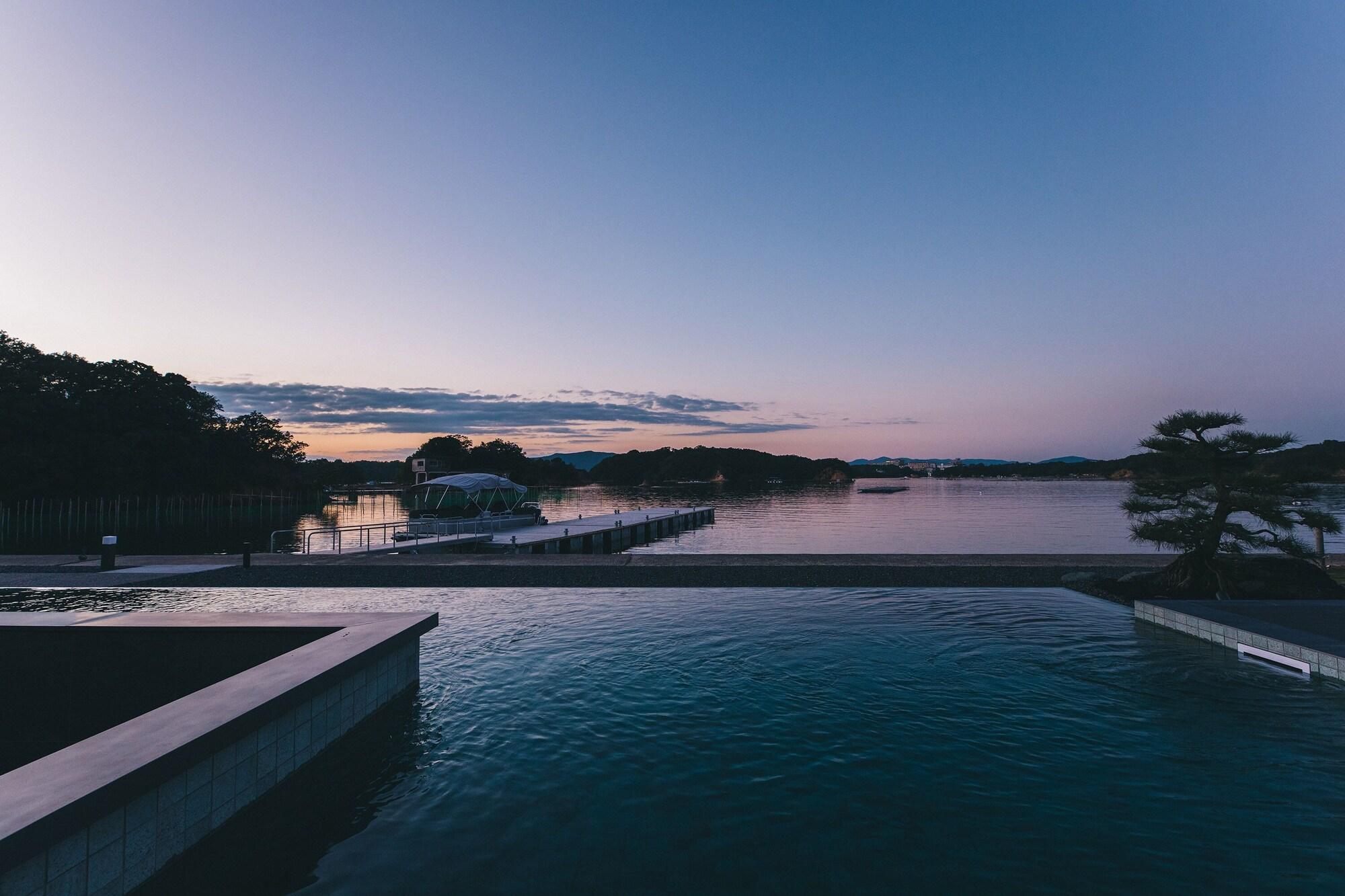 Vista Piscina MOKU ISESHIMA