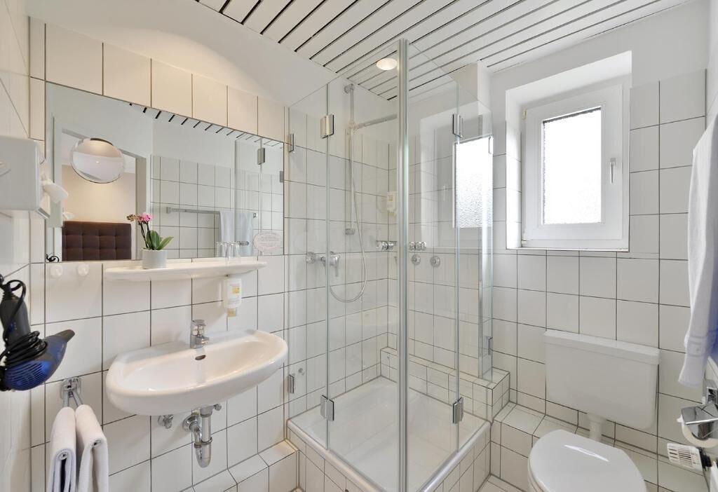 Equipamiento de Habitación Hotel Haus Kronenthal