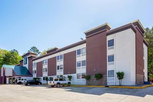 Alojamiento - Quality Inn & Suites near Six Flags East