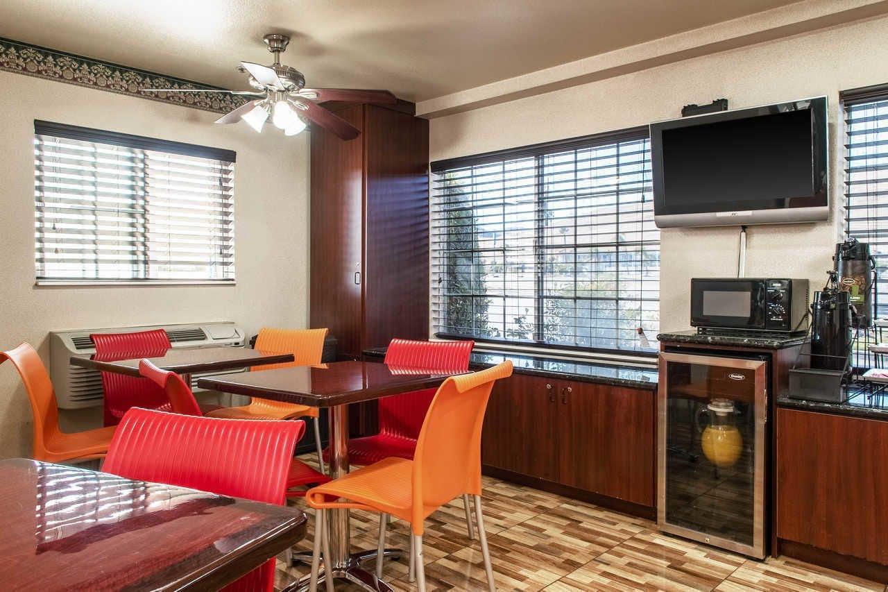 Bar/Salón Executive Inn